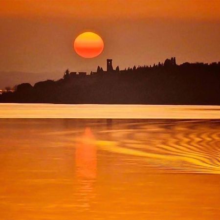 Vila Gorgeous Stacaravan In Tuoro Sul Trasimeno Exteriér fotografie