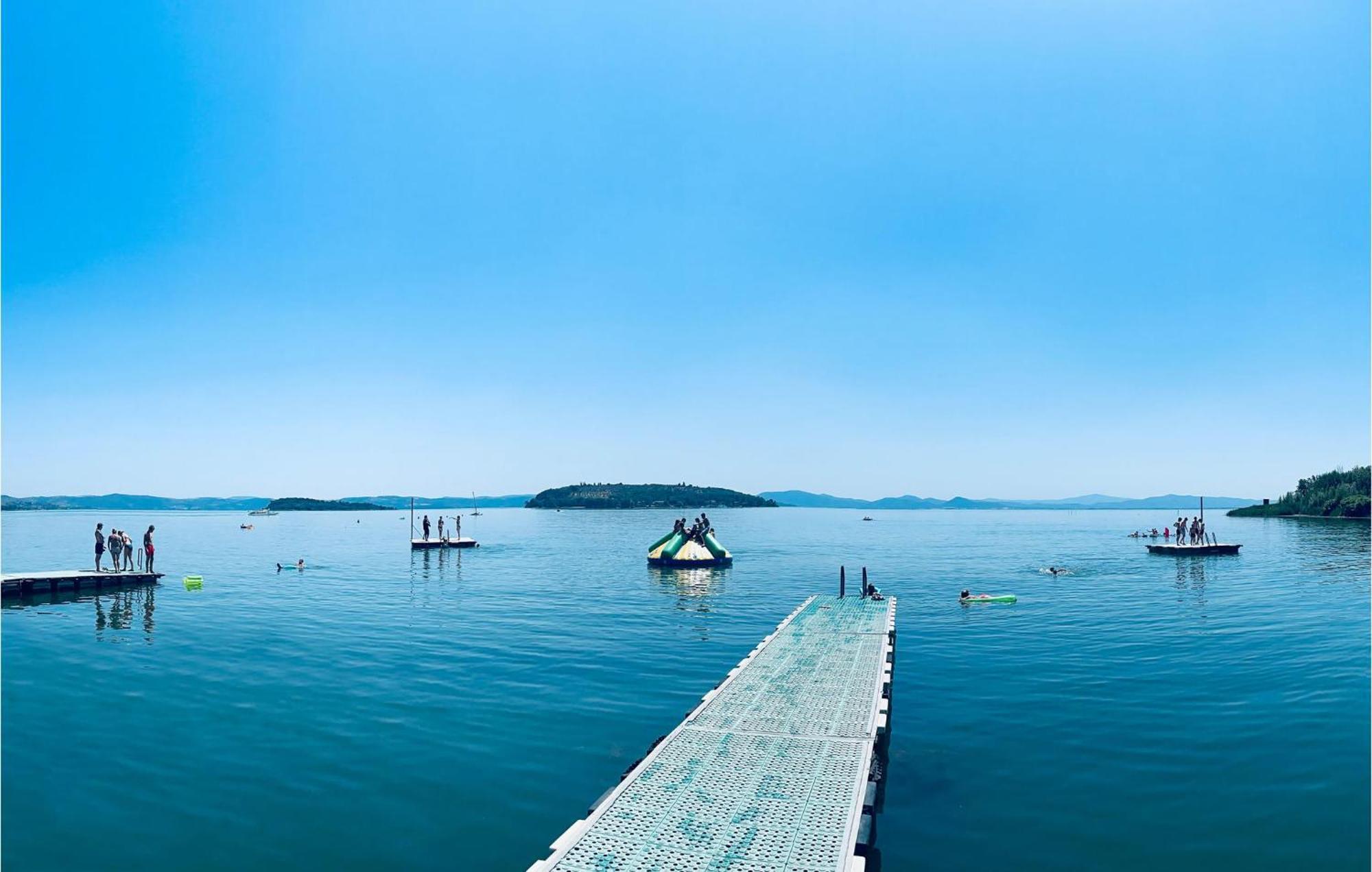 Vila Gorgeous Stacaravan In Tuoro Sul Trasimeno Exteriér fotografie